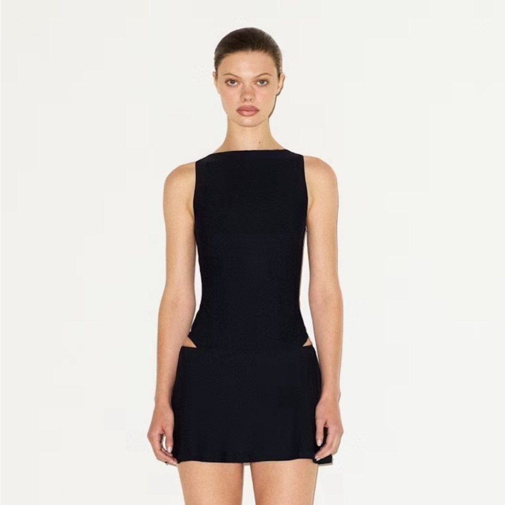 NWT Skims Cling Matte Boatneck Bodysuit Size Medium in Obsidian